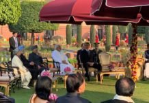 Senador do ES acompanha Bolsonaro na visita a Índia