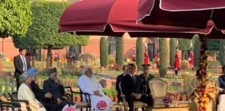 Senador do ES acompanha Bolsonaro na visita a Índia