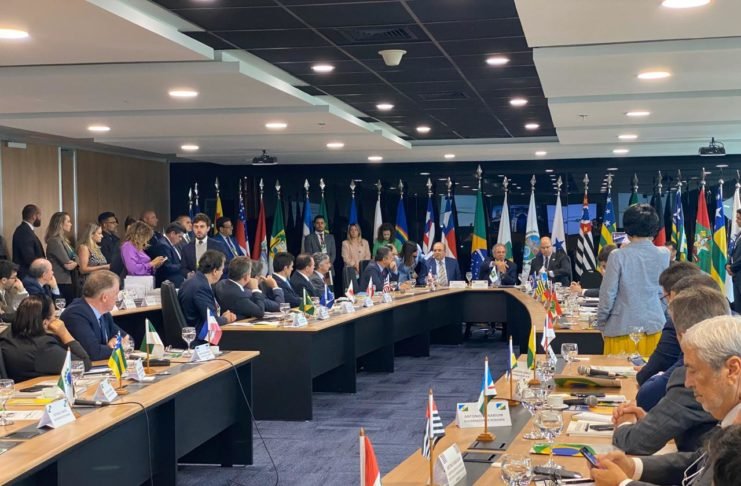 Ministro diz que fim de imposto sobre combustíveis é medida de longo prazo