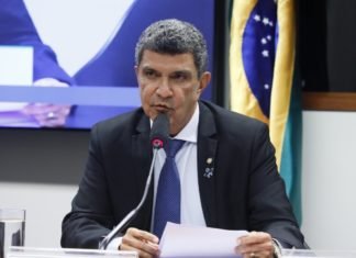 Deputado contesta acusação de desapropriação irregular de terreno