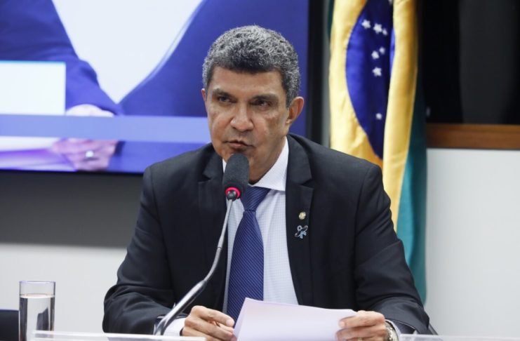 Deputado contesta acusação de desapropriação irregular de terreno