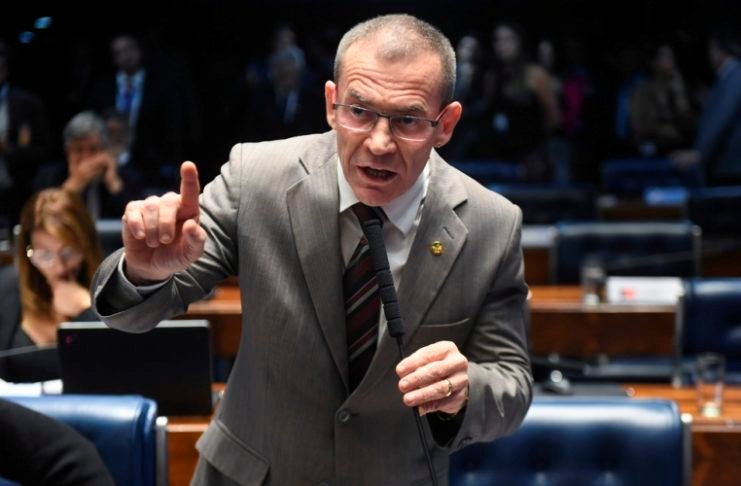 Senador pede o fim das emendas parlamentares ao Orçamento da União