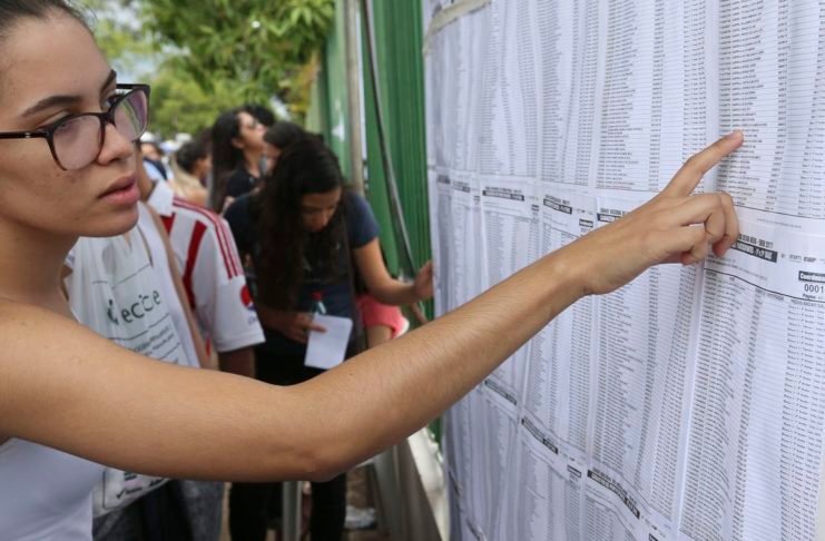 Tribunal manda adiar Enem por causa da pandemia