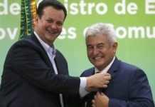 Ministro astronauta vai pro espaço. Bolsonaro pretende demiti-lo para abrigar Kassab