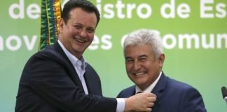 Ministro astronauta vai pro espaço. Bolsonaro pretende demiti-lo para abrigar Kassab