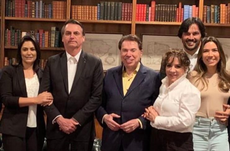 Bolsonaro recria Ministério das Comunicações e entrega ao genro de Silvio Santos