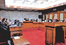 TSE livra cara dos espertos. Não vai punir abuso de poder religioso nestas eleições