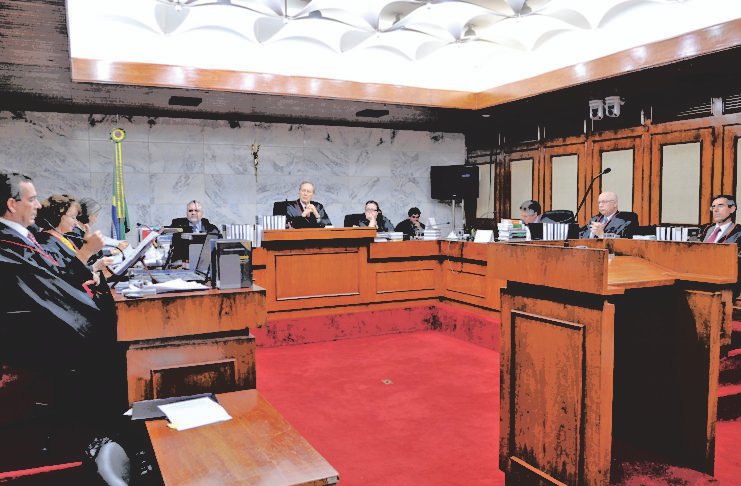 TSE define quanto cada partido gastará na eleição: PT e PSL lideram