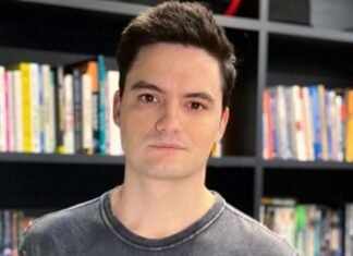 Youtuber que critica Bolsonaro é atacado nas redes e recebe apoio de senadores