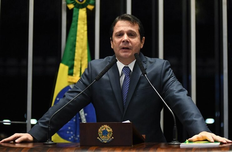 Aprovada lei que prorroga dedução no IR de contribuição sobre empregado doméstico