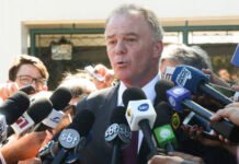 GOVERNADOR DEFENDE UNIÃO de partidos de centro para eleger presidente em 2022