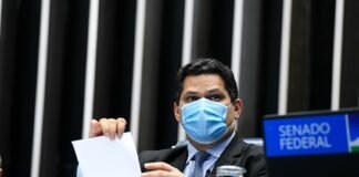 Senador acredita já ter votos suficientes para se reeleger