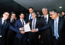 Mais um senador se lança candidato a presidência do Senado