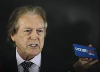 Eleição na Câmara racha o Centrão. PSL fará bloco com Pros e PTB