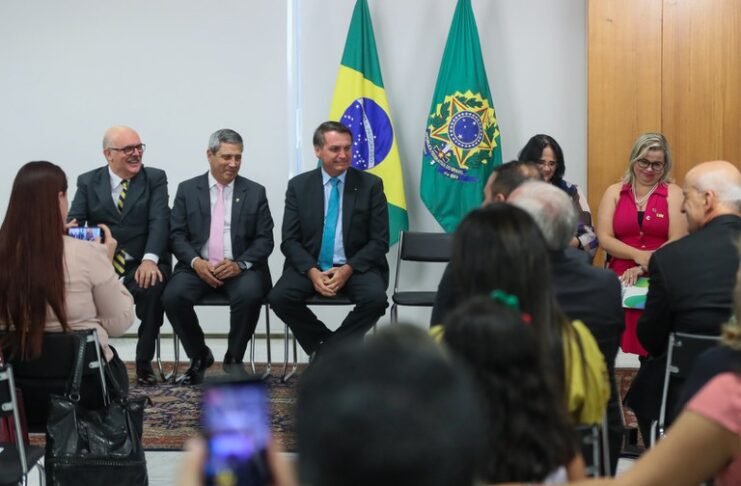 Em busca de apoio, candidatos ‘bolsonaristas’ vão ao Planalto mas se frustram