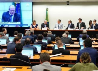 Briga política na pandemia impede votação de R$ 22 bilhões pelo Congresso