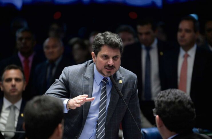 Senador descarta votar no MDB ‘qualquer que seja o candidato’