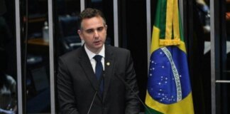 Mineiro ganha presidência do Senado com folga