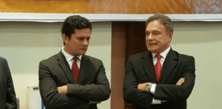 ”Bolsonaro merece impeachment mas momento não permite”, diz senador