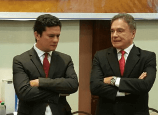 ”Bolsonaro merece impeachment mas momento não permite”, diz senador
