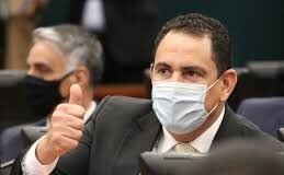 Nova lei do gás vai estimular investimentos e gerar empregos, diz deputado