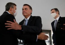 Deputado vai ao STF para obrigar Câmara a botar em votação impeachment de Bolsonaro