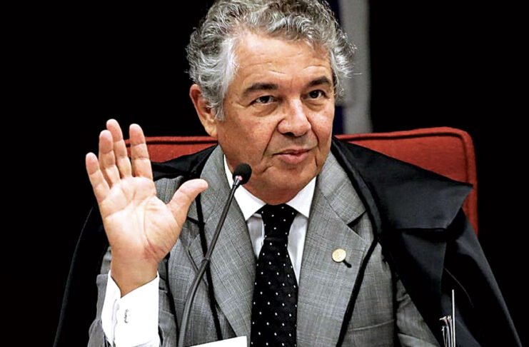 “Câmara tem que tocar pedidos de impeachment”, avisa ministro do Supremo