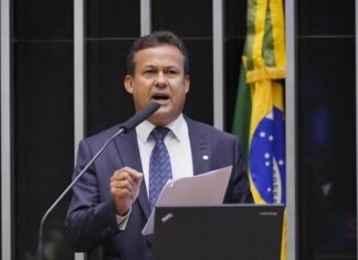 Deputado trabalha na pandemia e presta contas de 100 dias de mandato