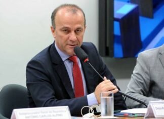 Número de deputados federais vai aumentar de 513 para 527