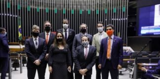 Ação no STF para barrar orçamento ‘inconstitucional” aprovado com apoio do governo