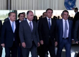 Orçamento secreto de Bolsonaro foi destinado a empresas ligadas a políticos