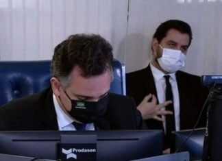 Embaixador chinês pede cabeça de assessor ‘supremacista branco’