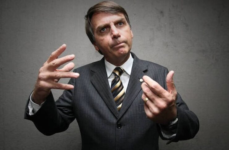 Bolsonaro, pandemia e guerra; o que fez mais mal ao Brasil?