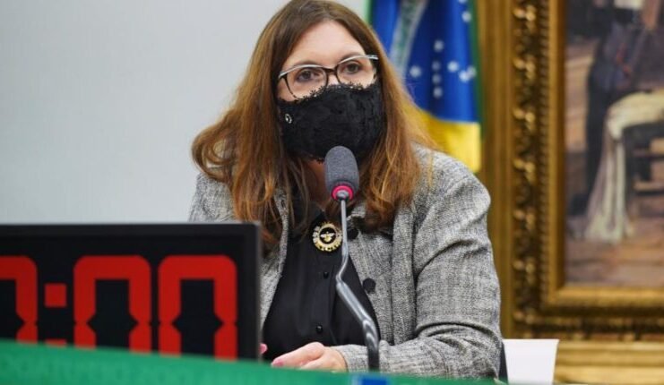 CCJ da Câmara tenta mudar lei para aplicar impeachment a ministros do STF