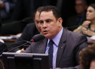 Câmara aprova projeto que garante prazo indeterminado para laudo de autismo