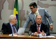 Orçamento secreto de Bolsonaro banca obra de pavimentação sob suspeita