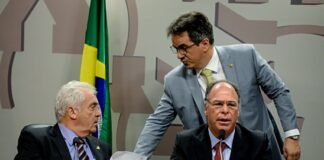 Orçamento secreto de Bolsonaro banca obra de pavimentação sob suspeita