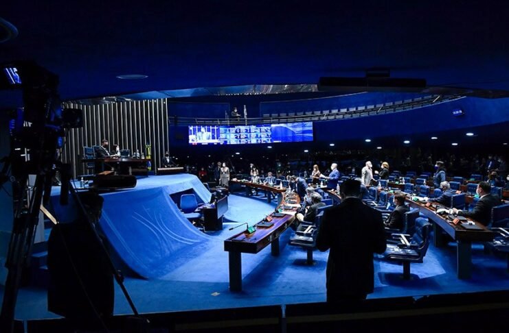 Senado muda MP aprovada pela Câmara que acabava com 80 mil postos de trabalho
