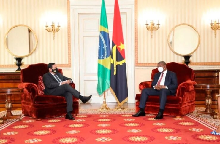 Ajuda do governo Bolsonaro à Igreja Universal é denunciada