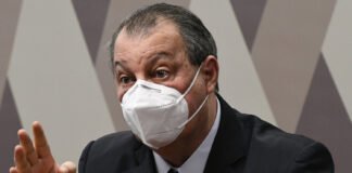 “CPI da Covid não pode parar no recesso enquanto o povo morre”, diz presidente