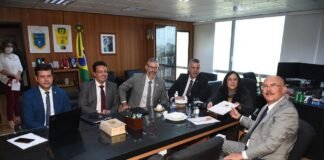 Senadora anuncia visita de três ministro ao ES em agosto