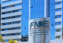 Prefeito de Vila Velha tenta recuperar no MEC verba que Max Filho perdeu