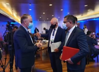 Governador diz que voto impresso não é prioridade e sistema é seguro