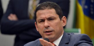 Vice presidente da Câmara quer atualizar lei do impeachment que é de 1950