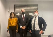 Brasil tem 5,4 milhões de estudantes sem acesso à internet. Deputado vai ao STF