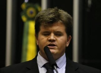 Deputado descarta disputar governo ou Senado. Novo partido ainda em novembro