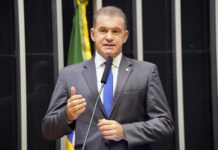 Deputado federal perde mandato por infidelidade partidária
