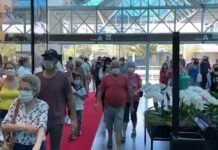 Lei prevê detectores de metais em shoppings, cinemas, feiras, boates