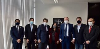 Casagrande se reúne com direção nacional do MDB em Brasília