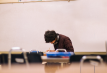 Pesquisa: Uma em cada 54 pessoas é autista e não sabe